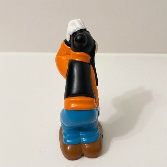 Disney Goofy and Pluto Vinyl Figure 4 and 4.5 Inch Toys - Picture 10 of 16